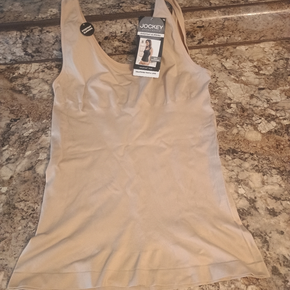 everyday wear. Size extra large slimming tank. Brand new with tags - Picture 2 of 4